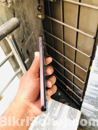VIVO Y 18